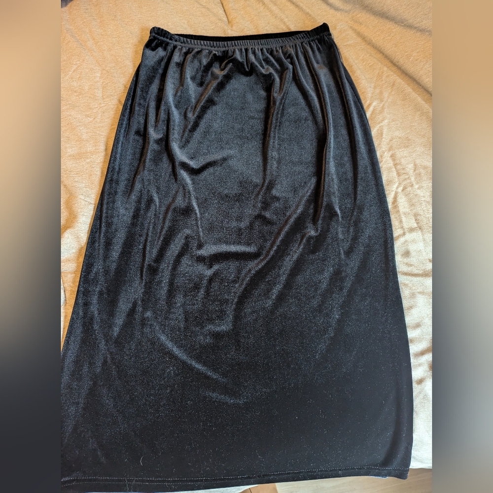 Black Velvet Vintage Skirt by Joanna Size XLarge ~ Made in the USA
